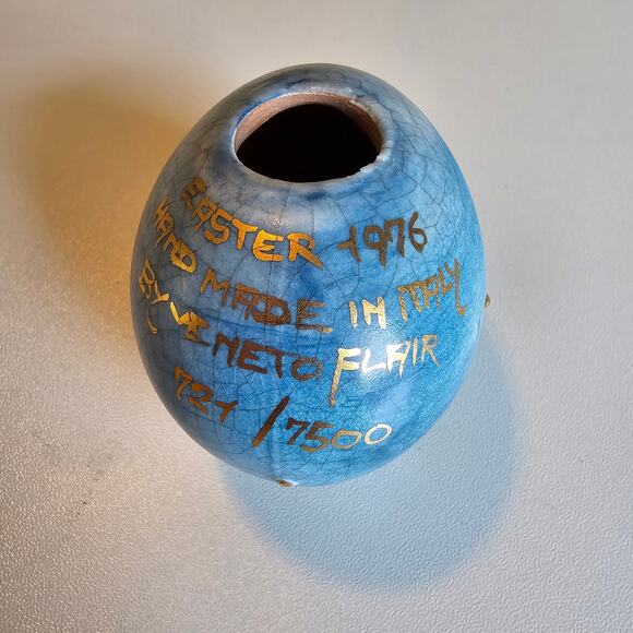 Vintage 1976 Italian Veneto Flair Floral Cherry Blossom Easter Egg with Stand - Picture 5 of 10